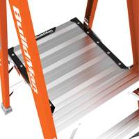 Escabeau avec plateforme Safespace, 12', Cap. De 300 lb Pathway Supply LP