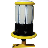 Lampe &agrave; couverture large Beacon 360 avec fixation magn&eacute;tique, DEL, 120 W, 13 000 lumens, Boîtier en Aluminium Pathway Supply LP