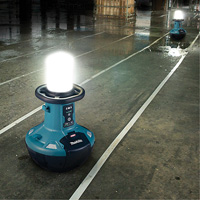 Lampe de chantier &agrave; DEL auto-redressante 40Vmax XGT (outil seulement)?, DEL, 5500 lumens Pathway Supply LP